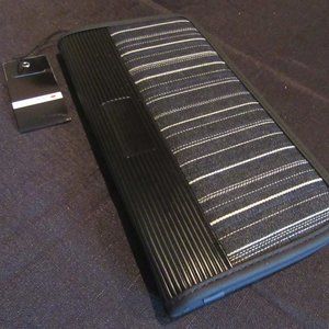 SOVRANO TRAVEL DOCUMENT WALLET NEW IN BOX